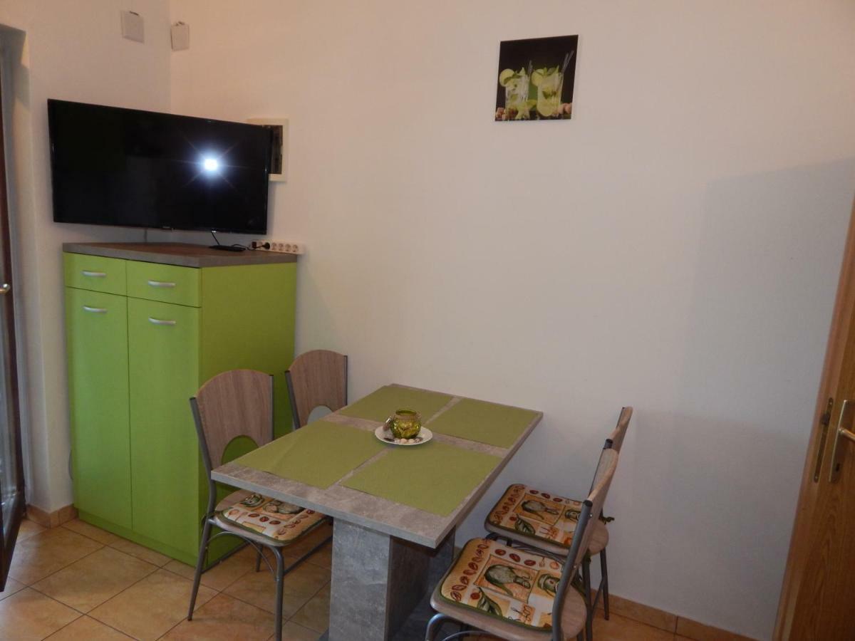 Apartmani נין מראה חיצוני תמונה