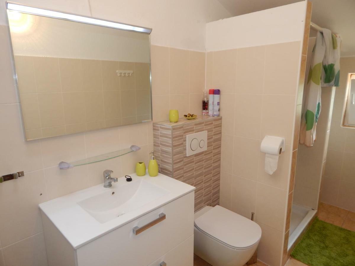 Apartmani נין מראה חיצוני תמונה