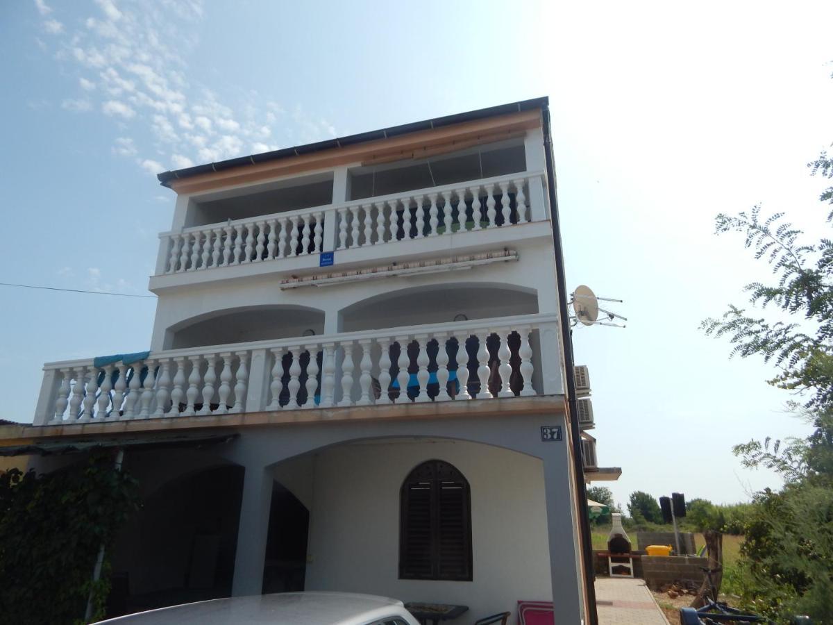 Apartmani נין מראה חיצוני תמונה