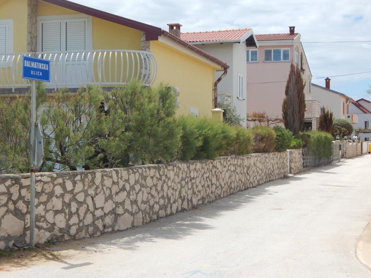 Apartmani נין מראה חיצוני תמונה